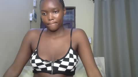 Lee online show from March 12, 2025, 4:51 am