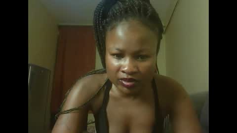 Snapshot of sexyqueenivy chatting on October 2, 2025, 6:48 pm queenivy online show from October 2, 2025, 6:48 pm