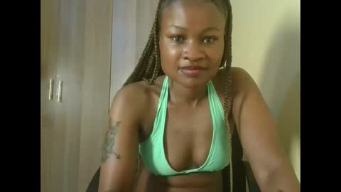 Snapshot of sexyqueenivy chatting on November 26, 2025, 6:31 pm queenivy online show from November 26, 2025, 6:31 pm