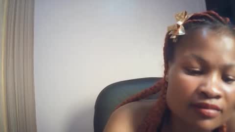 Snapshot of sexyqueenivy chatting on December 19, 2025, 7:43 pm queenivy online show from December 19, 2025, 7:43 pm