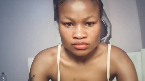 Snapshot of sexyqueenivy chatting on December 23, 2025, 10:02 am queenivy online show from December 23, 2025, 10:02 am