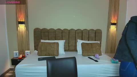 R A C H E L online show from October 7, 2025, 11:51 am