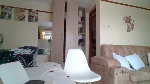 Snapshot of sexyreddebony chatting on December 27, 2024, 9:28 am sexyreddebony online show from December 27, 2024, 9:28 am