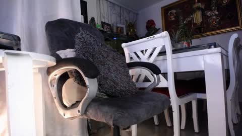    online show from January 19, 2025, 8:18 am