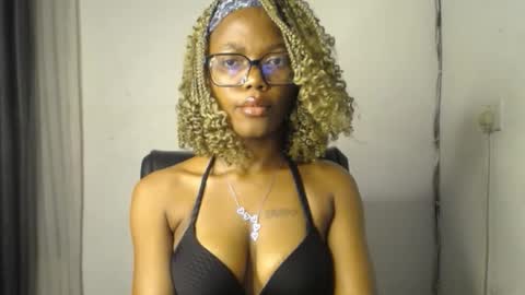 Darkskinned Rae online show from February 20, 2026, 6:19 pm