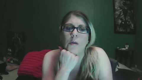 Snapshot of sexystripper69 chatting on October 19, 2025, 4:13 am sexystripper69 online show from October 19, 2025, 4:13 am