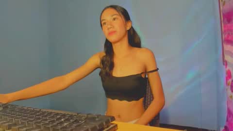 Amelia online show from September 15, 2025, 4:07 pm
