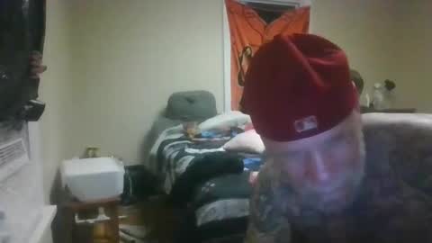 Snapshot of sexytattedcpl417 chatting on October 24, 2025, 1:46 am sexttattedqueen417 online show from October 24, 2025, 1:46 am