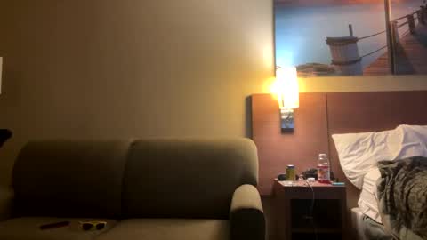 Snapshot of sexytsmstars chatting on December 22, 2024, 5:34 am Smooth bi guy online show from December 22, 2024, 5:34 am