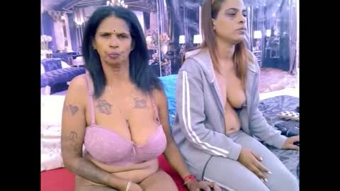 sexyva4u2luv online show from March 3, 2026, 7:36 am