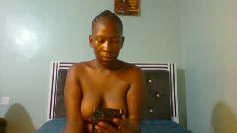 VIVIAN online show from February 11, 2025, 7:02 am