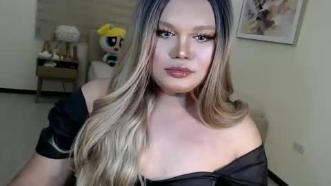 Snapshot of sexywhisperer393575 chatting on January 7, 2026, 11:12 am Jeandry online show from January 7, 2026, 11:12 am