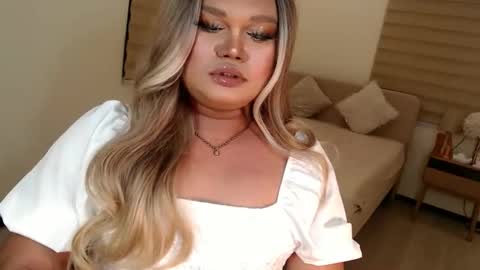 Snapshot of sexywhisperer393575 chatting on January 10, 2026, 9:33 am Jeandry online show from January 10, 2026, 9:33 am