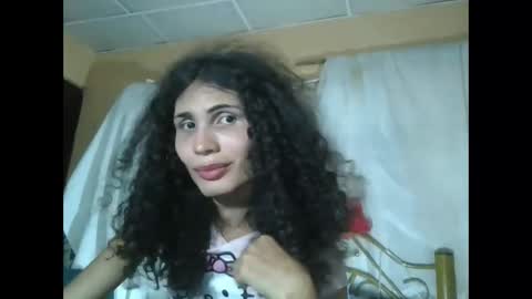 Snapshot of sexywolfnight chatting on February 15, 2026, 7:43 pm sexywolfnight online show from February 15, 2026, 7:43 pm