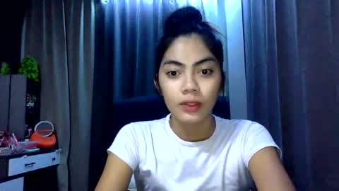 Snapshot of sexyxenaaa chatting on January 19, 2026, 5:00 am Xenaaa online show from January 19, 2026, 5:00 am