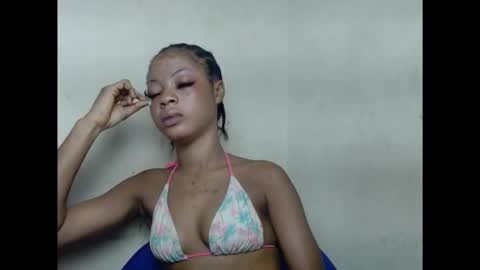 sexyxpeach online show from September 12, 2025, 12:55 am