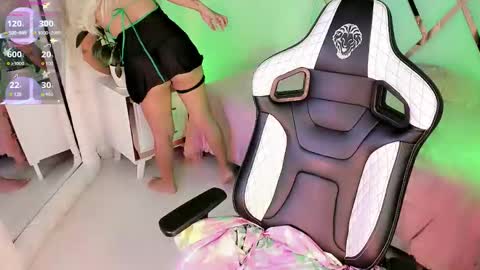 KATY  online show from March 17, 2026, 1:14 pm