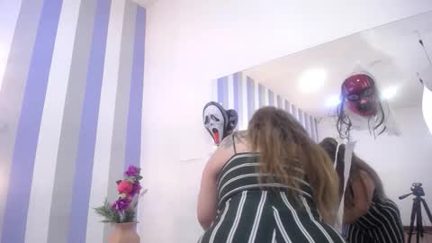 Mary online show from October 12, 2025, 2:05 pm