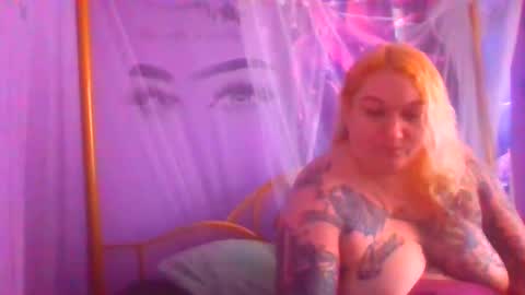 SexyZannaRose69 online show from November 2, 2025, 4:31 pm