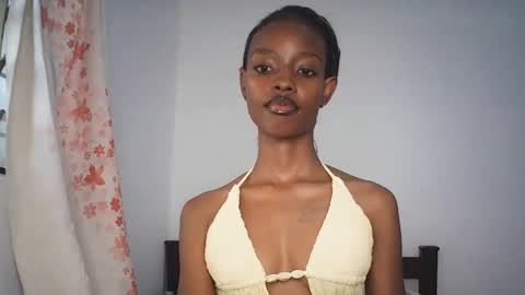 Snapshot of sexyzuriel chatting on February 16, 2026, 4:41 am sexyzuriel online show from February 16, 2026, 4:41 am