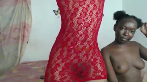 sexyzuriel online show from April 15, 2026, 8:20 pm