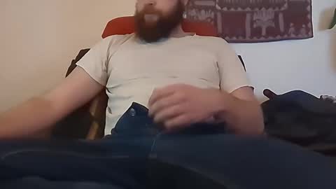 Gee online show from November 14, 2025, 11:57 pm