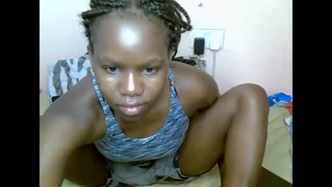 Snapshot of shaa_loon chatting on October 18, 2025, 8:15 am shaa_loon online show from October 18, 2025, 8:15 am