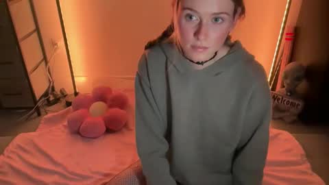 shadebabe online show from November 1, 2025, 6:59 am