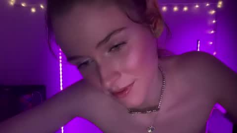 Snapshot of shadebabe chatting on July 17, 2026, 7:15 am shadebabe online show from July 17, 2026, 7:15 am