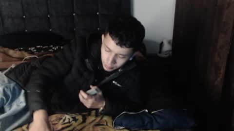 Snapshot of shadow_men_ chatting on April 19, 2026, 6:35 am james online show from April 19, 2026, 6:35 am