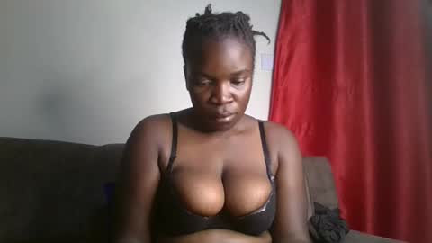 Snapshot of shadowsweet34 chatting on March 16, 2026, 5:44 am val online show from March 16, 2026, 5:44 am