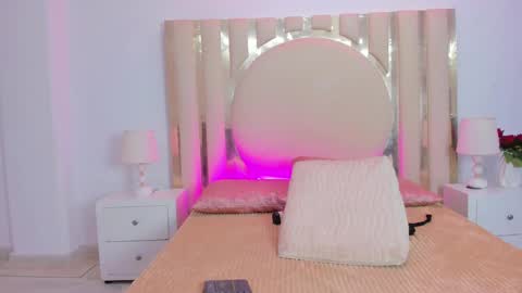 Snapshot of shainabonne chatting on December 17, 2024, 1:50 am Shaina online show from December 17, 2024, 1:50 am