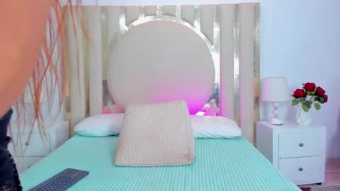 Snapshot of shainabonne chatting on January 29, 2025, 7:43 pm Shaina online show from January 29, 2025, 7:43 pm