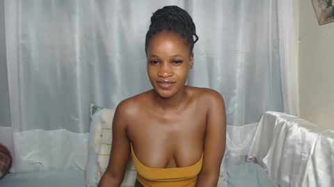 Shaky online show from October 10, 2025, 7:35 pm