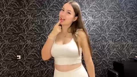 Iris online show from October 16, 2025, 8:10 pm