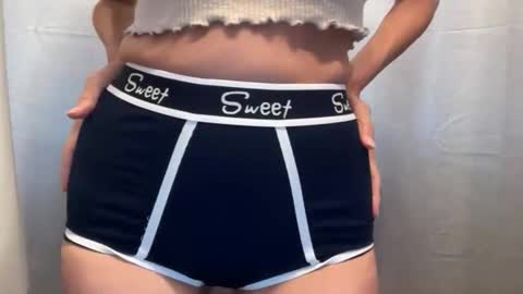 Shaman Woman online show from December 1, 2025, 5:29 pm