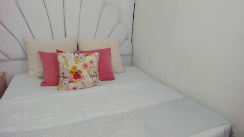 Shamara Thomson online show from October 17, 2025, 10:45 pm