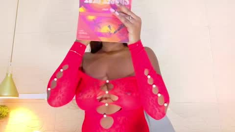 Snapshot of shamira_moore chatting on March 4, 2025, 1:38 pm Catalina online show from March 4, 2025, 1:38 pm