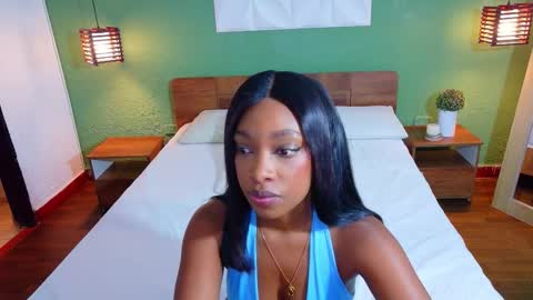 Snapshot of shamira_moore chatting on November 25, 2025, 5:57 pm Catalina online show from November 25, 2025, 5:57 pm