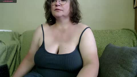 shamrock_069 online show from May 31, 2026, 11:50 pm