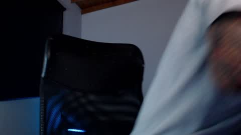 Snapshot of shane_clay chatting on December 17, 2024, 11:49 pm Shane online show from December 17, 2024, 11:49 pm