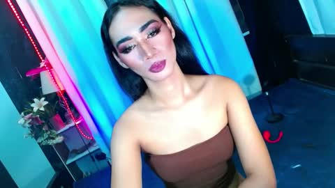 MISS SHANE online show from December 5, 2024, 6:33 pm