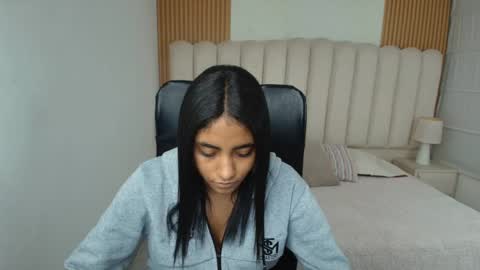 shanelle online show from March 16, 2026, 5:44 am