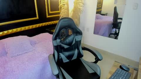 Shanel online show from April 5, 2026, 12:13 pm