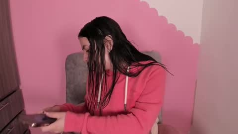 Snapshot of shanell_c chatting on January 13, 2026, 11:21 pm Emily online show from January 13, 2026, 11:21 pm