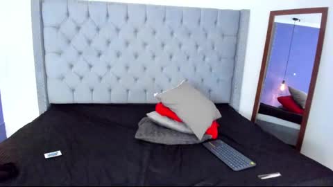 ShanellBlack online show from February 13, 2025, 5:33 pm