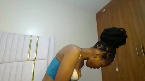 shanizz online show from February 5, 2025, 3:02 am