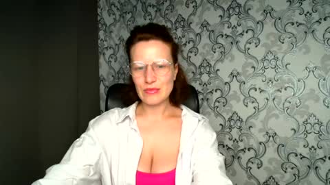 Snapshot of shannen_sweet chatting on July 14, 2026, 8:19 am Shannen online show from July 14, 2026, 8:19 am