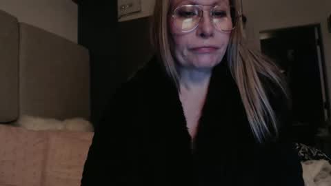 Shannon07 online show from January 1, 2025, 8:02 am