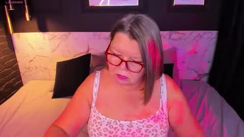 Shannon online show from December 17, 2025, 5:02 am